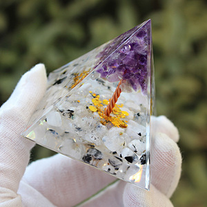 Amethyst <b>Tree</b> <b>Crystal</b> Pyramid Epoxy Resin Home Decoration Desktop Ornament 5cm 6cm - Product Image 2