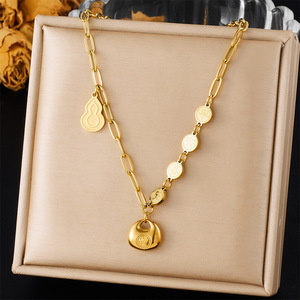 Gioielli da Donna in Acciaio Inossidabile alla Moda - Collana con Caratteri Cinesi - Ciondolo Piccolo Lucchetto Dorato Simbolo di <span class=keywords><strong>Pace</strong></span> e Felicità - Product Image 1