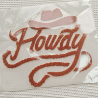 Patchs thermocollants personnalisés en gros, style Western, lettres 'Howdy' en fourrure chenille pour vêtements, T-shirts, sweats à capuche, vestes et gilets en jean