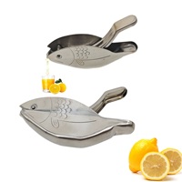 Ventes chaudes, presse-agrumes manuel en acier inoxydable pour cuisine, design ergonomique, forme de poisson, pour orange, citron, lime