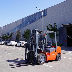 Made in China Neuer kosten günstiger 4x4 2 Tonnen Diesels tapler mit Motor als Kern komponente - Product Image 2
