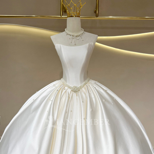 JFH141 Vestido de Novia Moderno y Elegante con Escote Redondo, Corsé de Satén, Perlas, Falda Larga Abullonada, Cinturón, Flores y Apliques de Cristal - Product Image 5