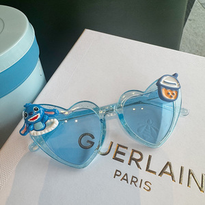 Gafas <span class=keywords><strong>de</strong></span> Sol <span class=keywords><strong>de</strong></span> dibujos animados Stitch para niños UV400, gafas <span class=keywords><strong>de</strong></span> moda para niñas y bebés, superventas, gafas <span class=keywords><strong>de</strong></span> sol para Navidad, fiestas <span class=keywords><strong>de</strong></span> Acción <span class=keywords><strong>de</strong></span> Gracias - Product Image 3