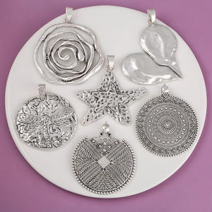 Colgantes grandes retro más vendidos, Estrella y Luna, accesorios de plata antigua, collares, pulseras, materiales de bricolaje - Product Image 1