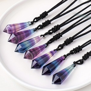Pendentif en fluorite brute naturelle en gros, pendule spirituel, quartz, énergie de guérison, pendentifs en fluorite colorés pour cadeau - Product Image 3
