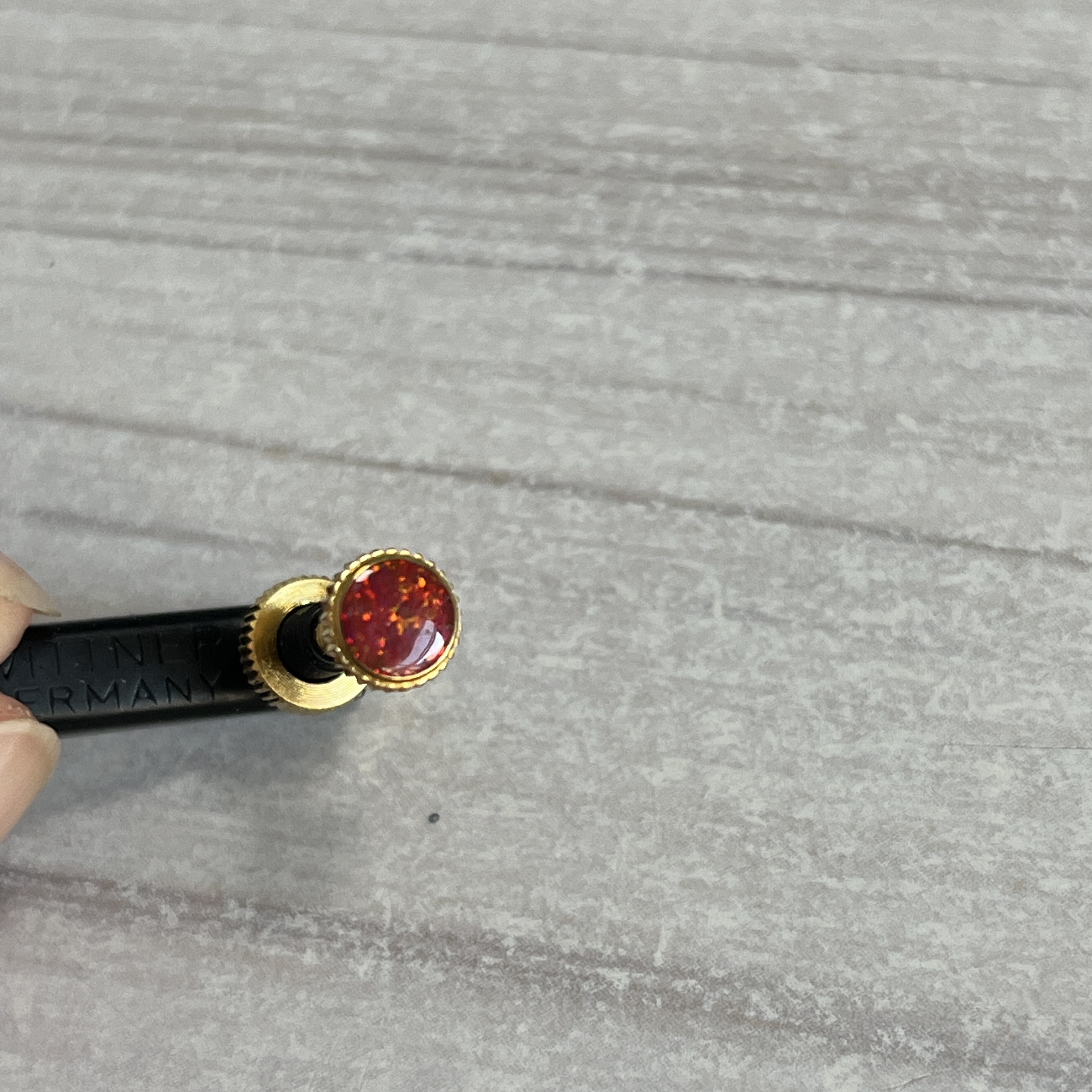 abalone shell design( red )