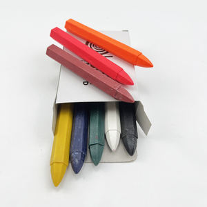 Crayons en bois avec pointes phosphorescentes, outils à la cire pour bois aux effets spéciaux, alliant matériau naturel avec un plaisir artistique nocturne <span class=keywords><strong>magique</strong></span> - Product Image 2