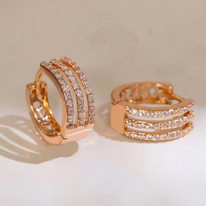 Orecchini a Cerchio in Oro Rosa con Cristalli e Strass, Gioielli di Lusso da Donna per Uso Quotidiano - Product Image 3