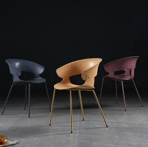 廉价无臂餐厅家具现代时尚风格彩色黑色咖啡厅设计现代聚丙烯塑料椅