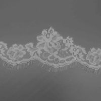 Dentelle en nylon et élasthanne romantique avec grandes festons floraux pour lingerie de mariée et vêtements de nuit