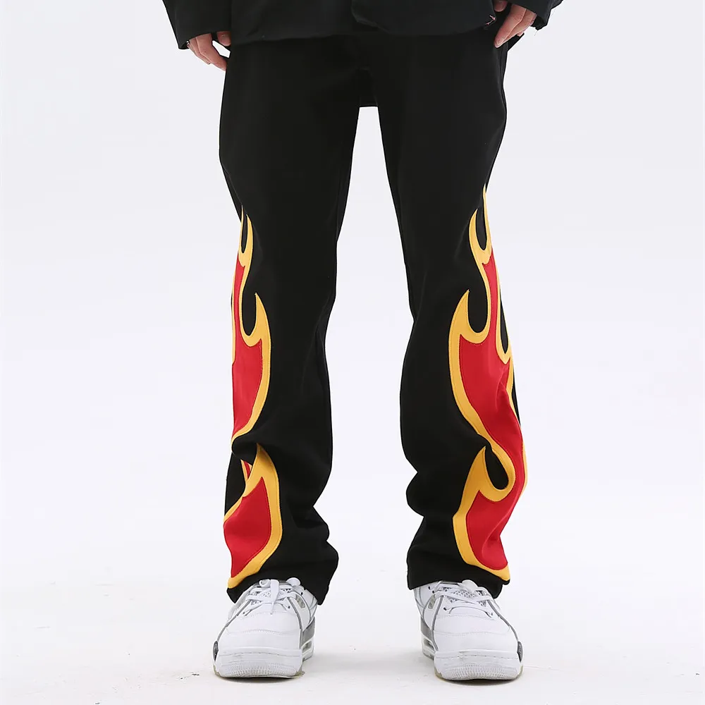 नि: शुल्क नमूने OEM डिजाइन लोगो पुरुषों कैनवास कपास उच्च सड़क पहनने के लिए मध्य कमर कढ़ाई आग डिजाइन कार्गो पैंट पुरुषों