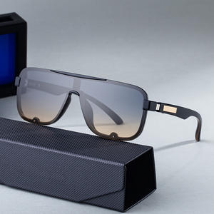 Nouvelles lunettes de soleil carrées pour hommes, monture en plastique noir et métal, protection UV400, pour la conduite en extérieur, verres PC de classe 2 - Product Image 3