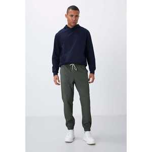 Pantalon de survêtement texturé kaki pour homme, taille élastique, décontracté, respirant, coupe standard - Product Image 4