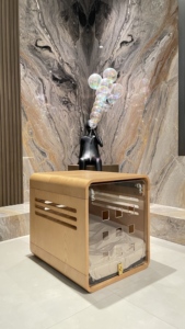 Meuble de lit pour chien pliable en acrylique et bois de haute qualité, style moderne, table de chevet, maison pour animaux de compagnie - Product Image 3
