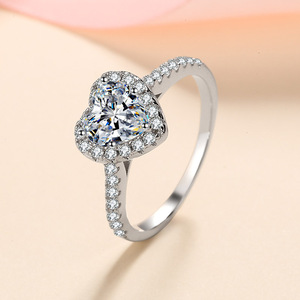 2023 Verkaufsschlager Hochwertige Luxus-Boutique Großhandel Maßgefertigter Damen S925 Sterling Silber Hochzeits-Moissanit-Diamantring - Product Image 2