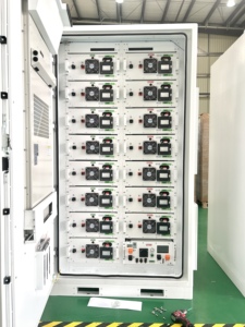 Gabinete de Almacenamiento de Baterías LiFePO4 de 241 kWh para Sistemas Solares Híbridos Deye, Solis, Growatt, <span class=keywords><strong>Goodwe</strong></span> de 80 kW, 100 kW y 125 kW - Product Image 3