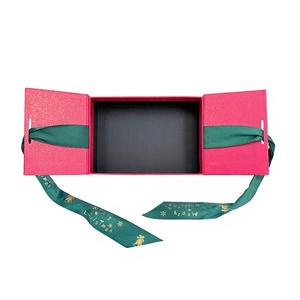 Boîte <span class=keywords><strong>cadeau</strong></span> <span class=keywords><strong>de</strong></span> Noël rouge personnalisée en gros avec nœud en satin vert, boîte rigide à double porte pour chocolats, bonbons et biscuits <span class=keywords><strong>de</strong></span> fêtes - Product Image 3