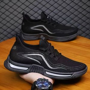 Zapatillas de Deporte de Moda para Hombre, Primavera-Verano, Antideslizantes, Informales, para Correr, con Parte Superior de Malla Transpirable, Cómodas, Blancas - Product Image 1