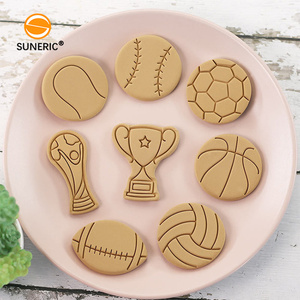 Outils de pâtisserie DIY, tampon de décoration de gâteau en fondant, <span class=keywords><strong>emporte</strong></span>-pièces 3D en forme de ballon de football, moule à biscuits, ensemble d'<span class=keywords><strong>emporte</strong></span>-pièces en plastique pour la pâtisserie - Product Image 5