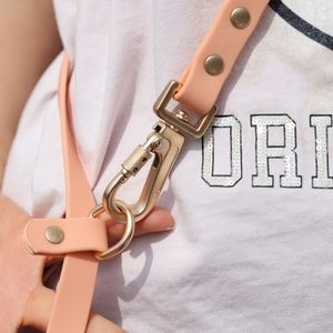 럭셔리 코팅 웨빙 애완 동물 긴 리드 솔리드 사용자 정의 조정 가능한 PVC 방수 헤비 듀티 개 목걸이 및 가죽 끈 세트 - Product Image 2