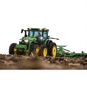 Tracteur John Deere 8R 370 4x4 à roues vertes avec moteur de 80 CV pour une productivité élevée à usage agricole - Product Image 1