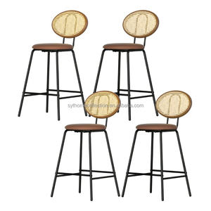 Tabourets de bar contemporains en rotin avec dossier, pieds en métal noir, revêtement en PU, chaises de bar pour <span class=keywords><strong>restaurant</strong></span>, <span class=keywords><strong>pub</strong></span> - Product Image 6