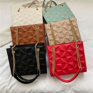 Sac fourre-tout décontracté pour femme en PU avec fermeture éclair gaufrée, tendance, passe-partout, sac à bandoulière de créateur avec chaîne - Product Image 1
