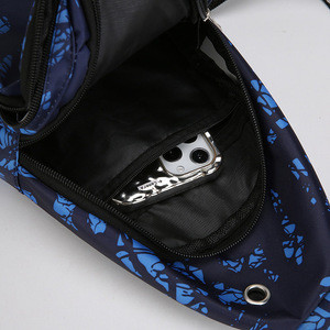 Sac bandoulière unisexe imperméable en nylon avec poche zippée pour les loisirs et les voyages Printemps 2025 - Product Image 2