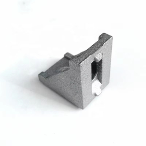 Support triangulaire en aluminium moulé de marque TZHIF, modèle 3030, à 4 trous, épaisseur 4 mm, non traité en surface, standard, pour la vente en gros - Product Image 1
