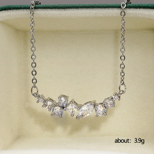 Collar con Colgante Micro Pavimentado para Mujer, Joyería Sencilla y Moderna - Product Image 5