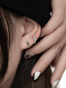 JSM925 plata esterlina pequeños peces Stud pendientes moda nicho Ins personalidad pequeña exquisita versátil Simple Sentido de gama alta - Product Image 3