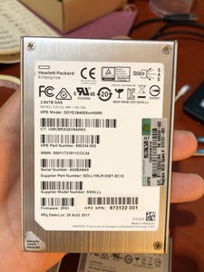 850334-002 DDYE3840S5XNNMRI SSD SAS 3,84 To Haute Performance Offrant 3,84 To de Stockage pour la Gestion des Données de Niveau Entreprise S - Product Image 4