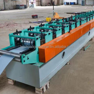 Rotolo di grondaia piena automatica per acqua piovana macchina per la formatura di tegole <span class=keywords><strong>in</strong></span> <span class=keywords><strong>acciaio</strong></span> metallo grondaia grondaia con tetto <span class=keywords><strong>in</strong></span> <span class=keywords><strong>acciaio</strong></span> facile da usare - Product Image 2