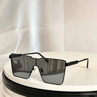 Lunettes de soleil unisexes surdimensionnées vintage à monture carrée en métal, verres gris dégradés, protection UV400, effet miroir
