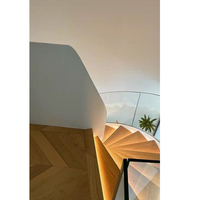 Escalier incurvé en métal de haute qualité moderne pour application hôtelière