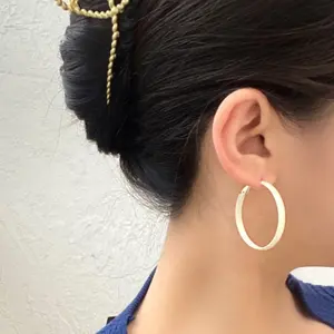 Factory Wholesale Good Quality Entity Specialty Stores Beautiful Hoop Big Earrings Jewelry