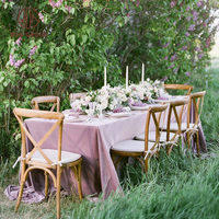 Chaise d'événement extérieure moderne en bois massif durable, écologique, à dossier croisé, pour mariage, banquet et fête