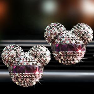 Tête de dessin animé créative pince à parfum pour évent de voiture avec strass solide intérieur voiture climatisation suspendus décoration ornement - Product Image 1