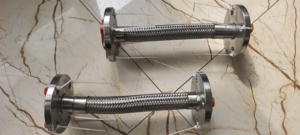 롱후이 스테인리스 스틸 <span class=keywords><strong>304</strong></span> 금속 호스 고압 플랜지 연결 유연한 부식 방지 화학 파이프라인 공장 - Product Image 4