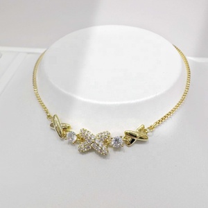 Bracelet en laiton plaqué or 18 carats avec breloque croix et zircon, style vintage, tendance, pas cher, pour femme, avec nœud, en cuivre, chaîne de main - Product Image 2