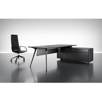 Nuova Scrivania Direzionale Moderna per CEO e Manager, Postazione di Lavoro Completa, Design a L, Scrivania Modulare Ergonomica