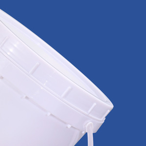 Cubo de almacenamiento de plástico reciclable de alta calidad con tapón de rosca para arena para gatos Alimento para pollos Comida para mascotas - Product Image 6