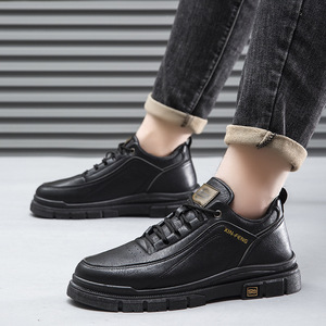 Nouvelles Chaussures en Cuir pour Hommes Style Britannique Rétro Martins Automne 2024 – Baskets Décontractées Type Workwear - Product Image 3