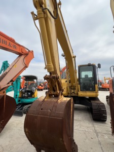 Excavatrice d'occasion, matériel de terrassement, KOMATSU PC138US, à vendre - Product Image 3