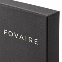 Boîte-cadeau écologique FOVAIRE de style livre avec couvercle magnétique, emballage rigide, impression quadricolore pour ensemble portefeuille et porte-clés
