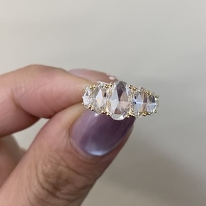 แหวนเพชรทรงกลมเพาะเลี้ยงในห้องปฏิบัติการ รับรองโดย IGI ทองคำแท้ 14K 18K แหวนแต่งงานแบบโซลิแทร์ - Product Image 4