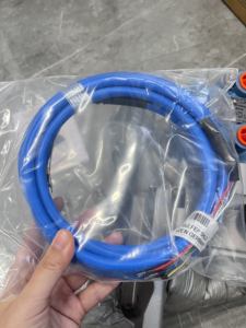 お手頃価格で純正のエマーソン マイクロモーション 1700/2700 シングルバリエーブル フィールドマウント フロートランスミッタ 1700Cシリーズ トランスミッタ - Product Image 2