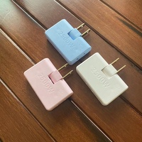 Cantell US Plug Convertisseur de prise rotatif Un sur trois Extension à 180 degrés Multi Plug Mini Slim Adaptateur de voyage sans fil