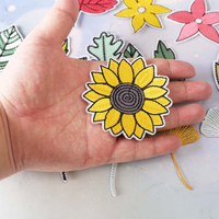Patchs brodés tournesol et feuille d'érable thermocollants pour vêtements, sacs, vestes, jeans, DIY