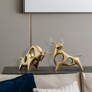 Bắc Âu sáng tạo trừu tượng gia súc trang trí phòng khách TV Tủ rượu vang động vật đấu bò nghệ thuật trừu tượng nhựa thủ công mỹ nghệ - Product Image 4